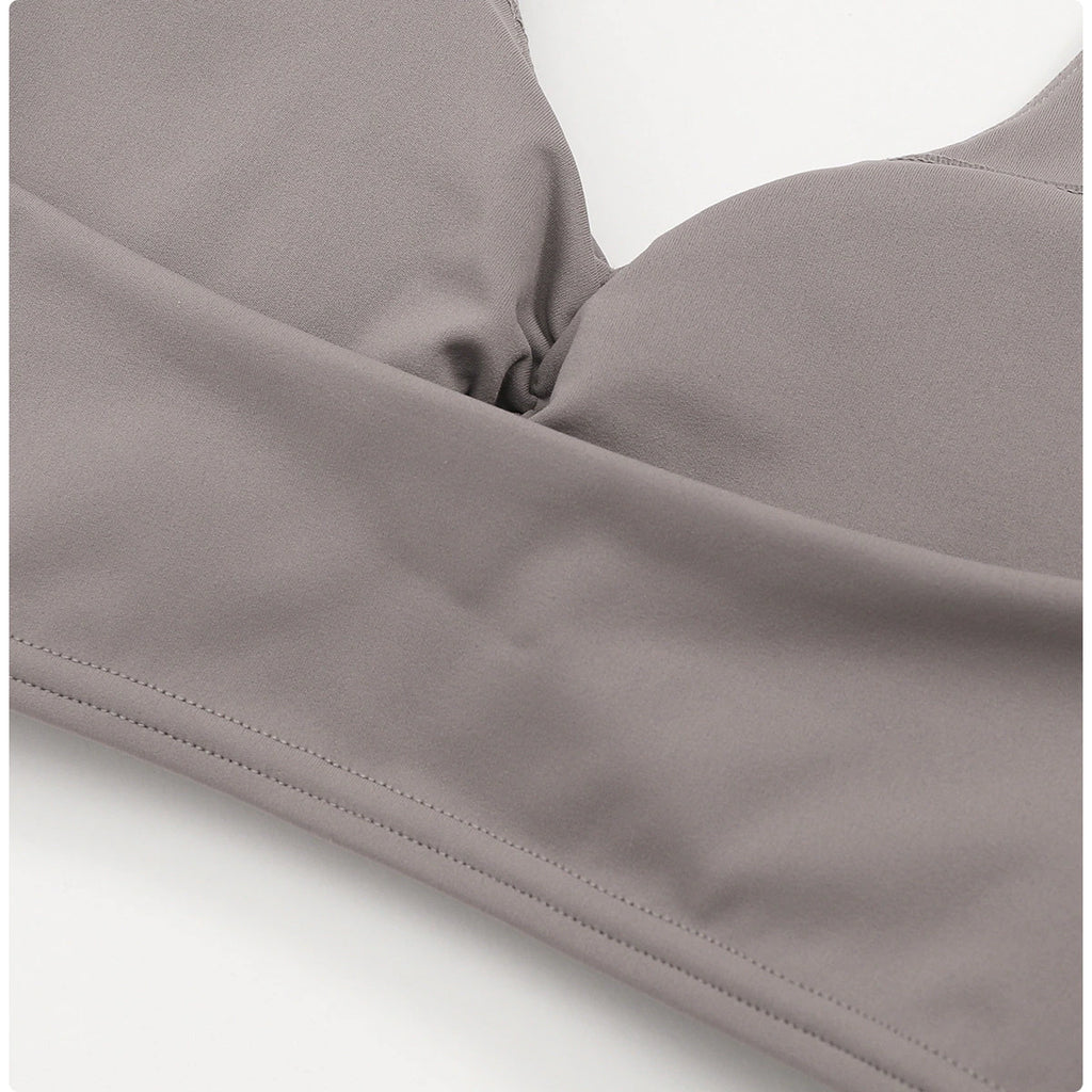 grey rusched muscle cleavage crop top for sport