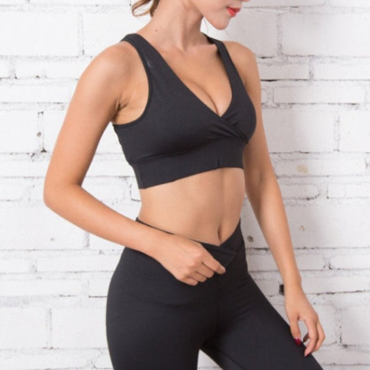 womens-black-v-neck-sports-yoga-crop-top-activewear